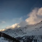 Deer Mountain View With Ski-in Access Брей-Червиния